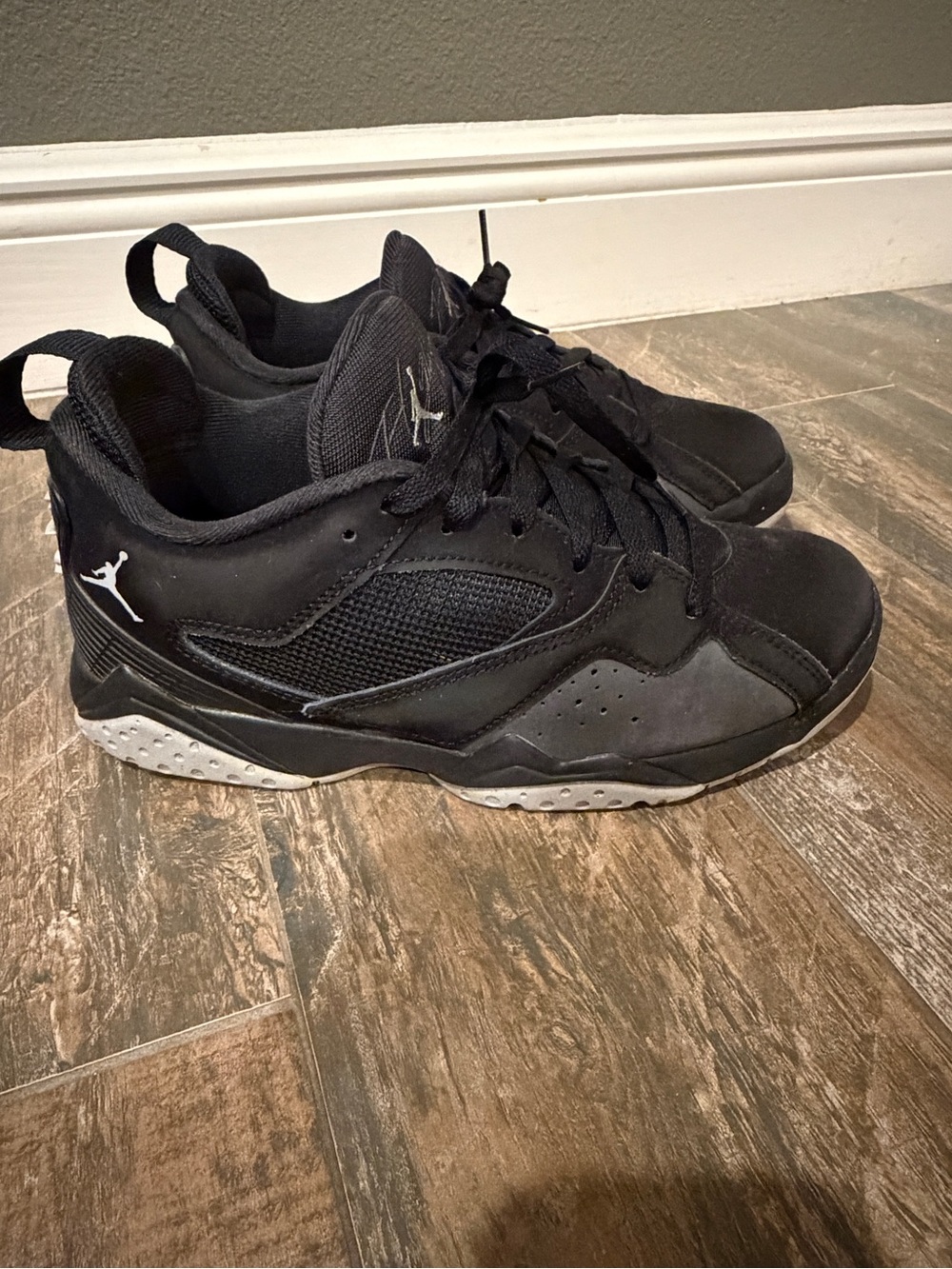Nike Black Low-Top Jordan Sneakers